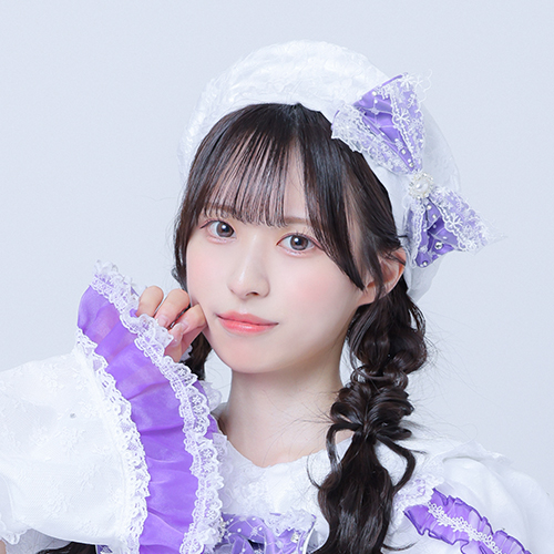 美波なこ